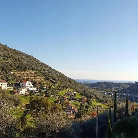 Holiday home Casa Vacanze Collina Degli Ulivi *